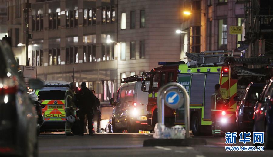 伦敦发生恐怖袭击事件 一名嫌疑人被打死