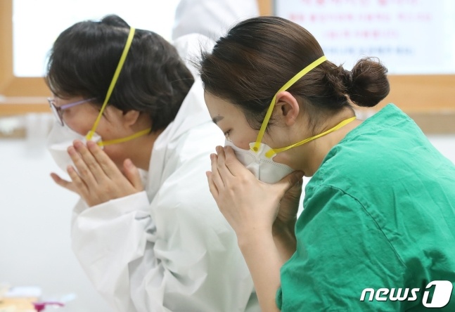 韩国感染路径不明病例猛增 民众呼吁政府加强管控