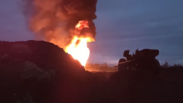 “战斗民族”日常：油井起火如何扑灭？俄军用反坦克炮轰炸