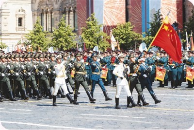 解放军仪仗方队亮相莫斯科红场