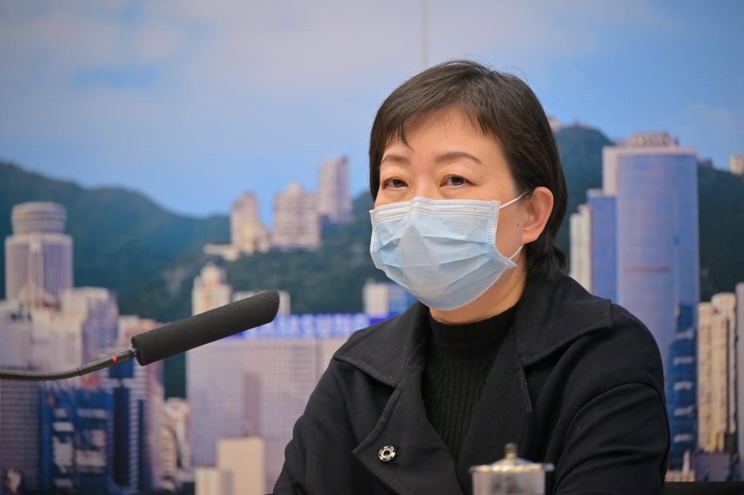 香港新增10例新冠肺炎确诊病例，2例本地病例中1人感染源未明