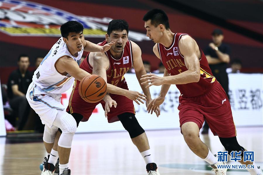 （体育）（7）篮球——CBA复赛第二阶段：吉林九台农商银行不敌新疆伊力特