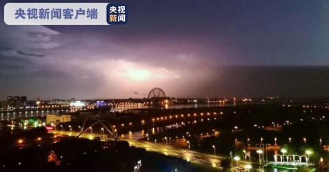 黑龙江黑河市出现罕见雷暴天气