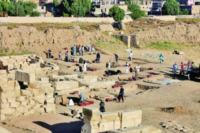 中埃联合考古发掘孟图神庙遗址 古埃及文明腹地上的交流互鉴