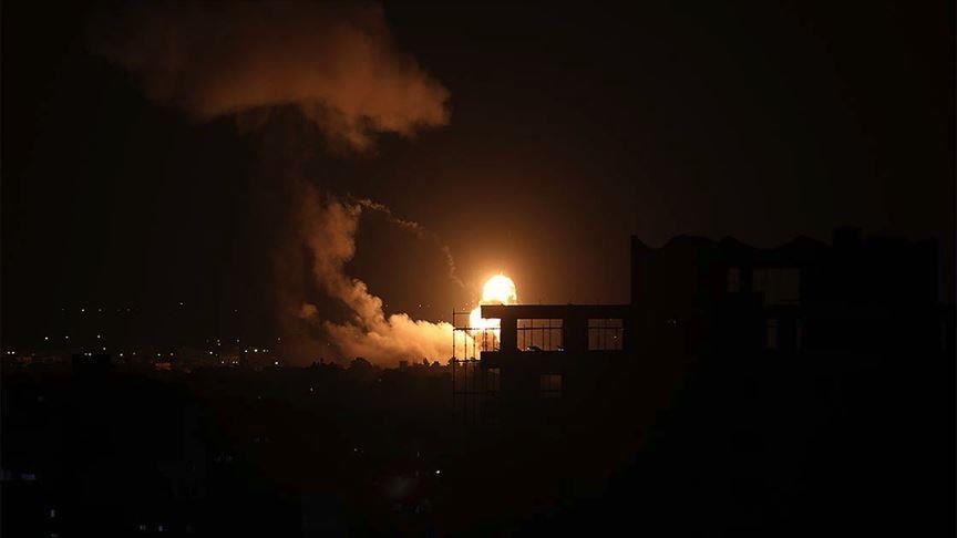 以色列再次炮击加沙地带 报复气球燃烧弹袭击