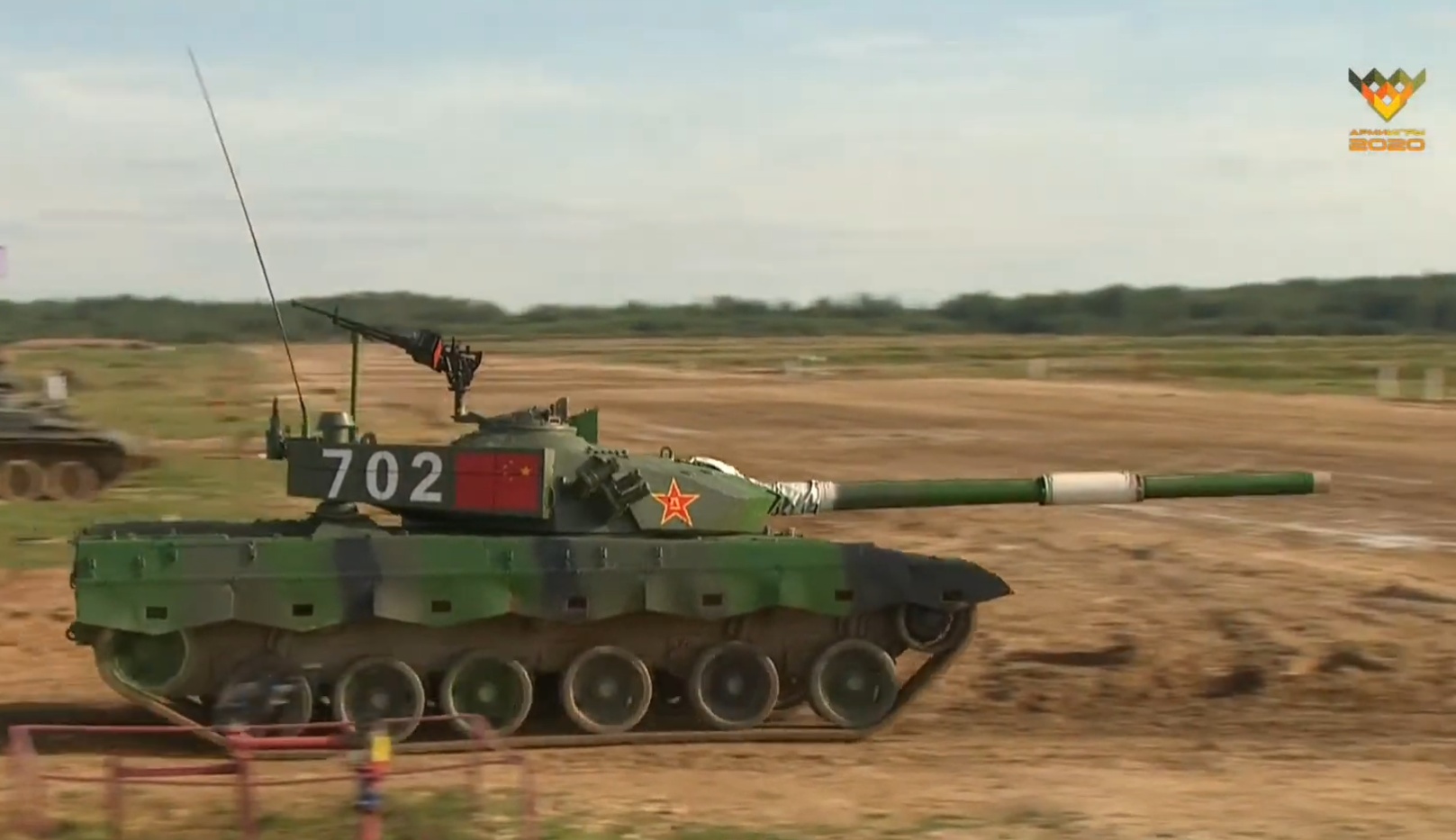 俄专家列出中国96B坦克三大强项 在某些方面超过俄坦克
