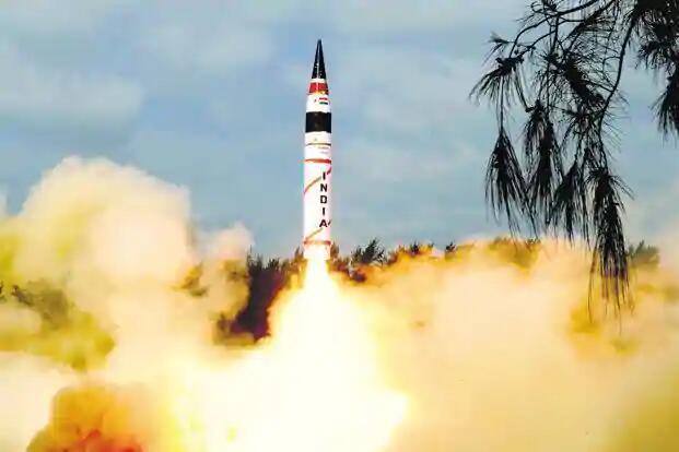 印度成功测试首款国产高超音速飞行器 用烈火弹道导弹送上天