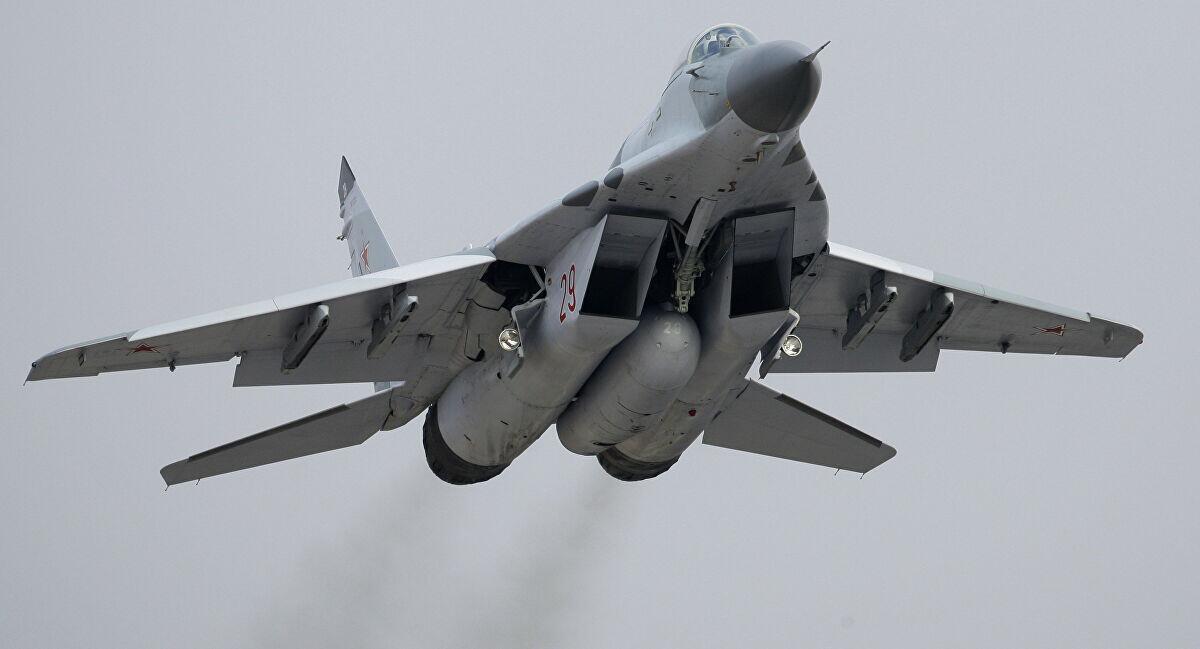 俄军米格-29战斗机一天内两次拦截英军侦察机