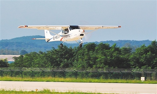 AG50飞机首飞成功