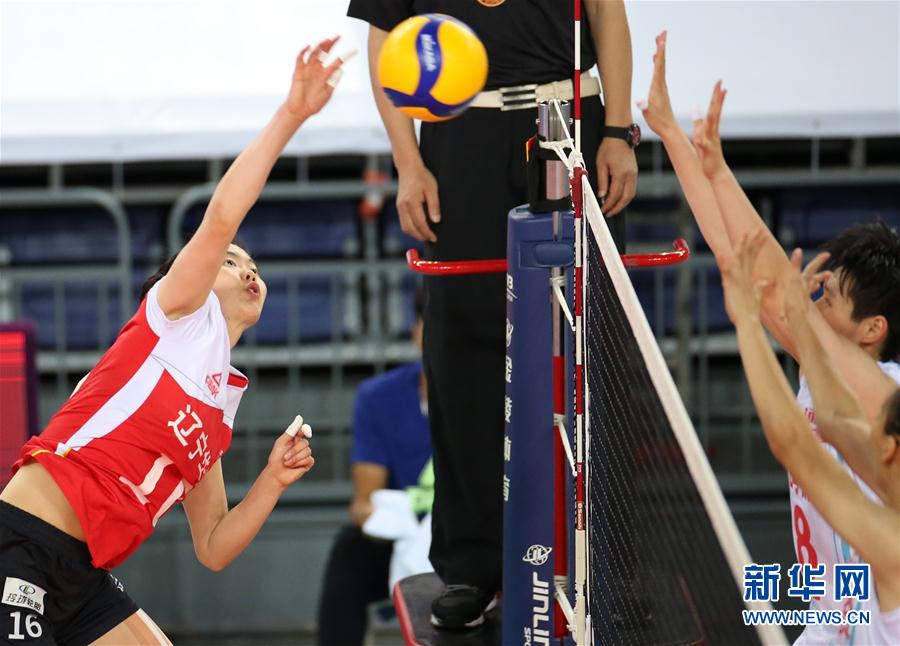 （体育）（4）排球——全国女排锦标赛：辽宁胜河南