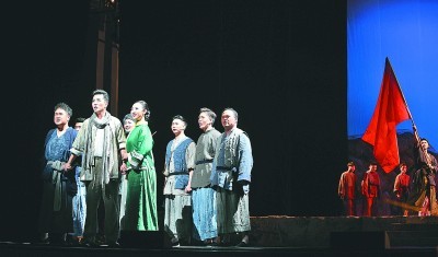 第十四届广东省艺术节开幕 民族歌剧《红流澎湃》上演