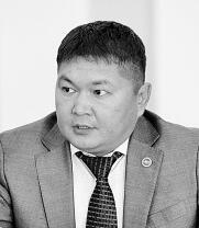 吉尔吉斯斯坦大选前瞻——访吉中央选举委员会成员奥斯马利耶夫