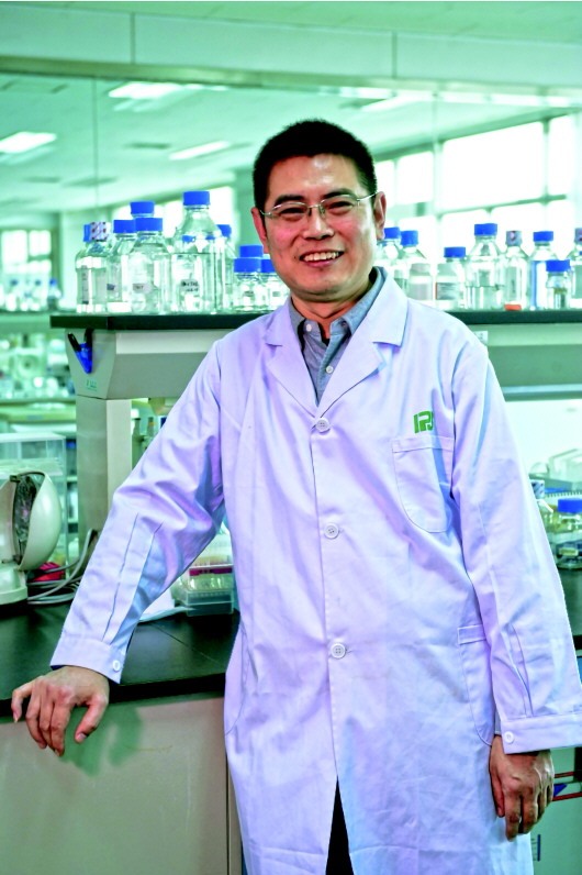 病原生物学家赵振东,为新冠疫苗拼到最后一刻
