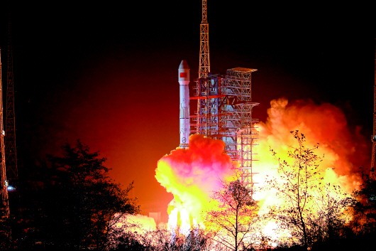 我国成功发射天通一号03星中国航天发射迎来新年开门红