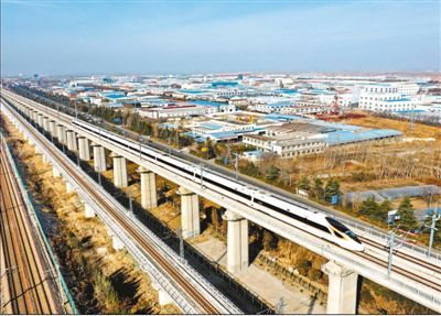 “八纵八横”高速铁路网最长横向通道连云港至乌鲁木齐高速铁路全线贯通