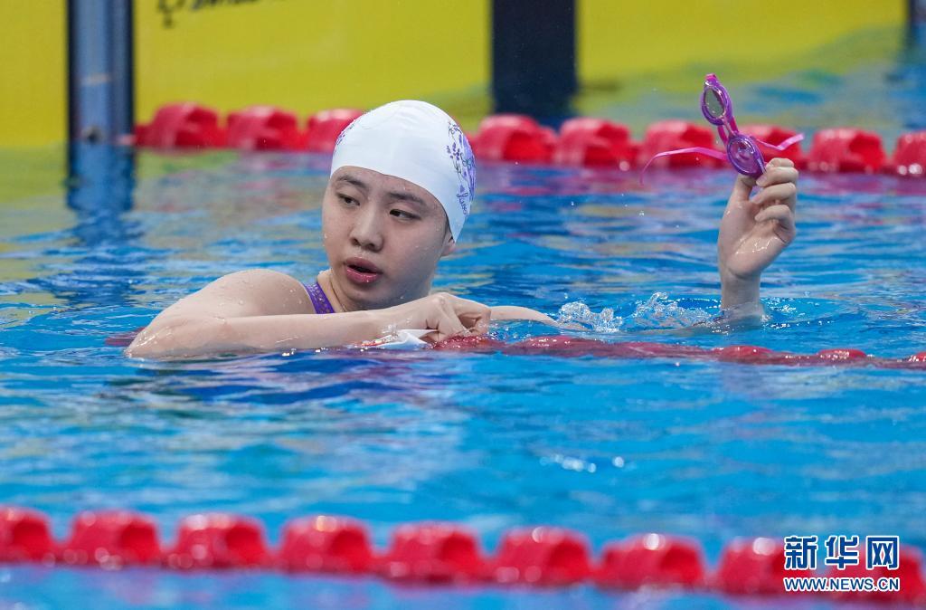 游泳全国冠军赛：唐钱婷获女子100米蛙泳冠军