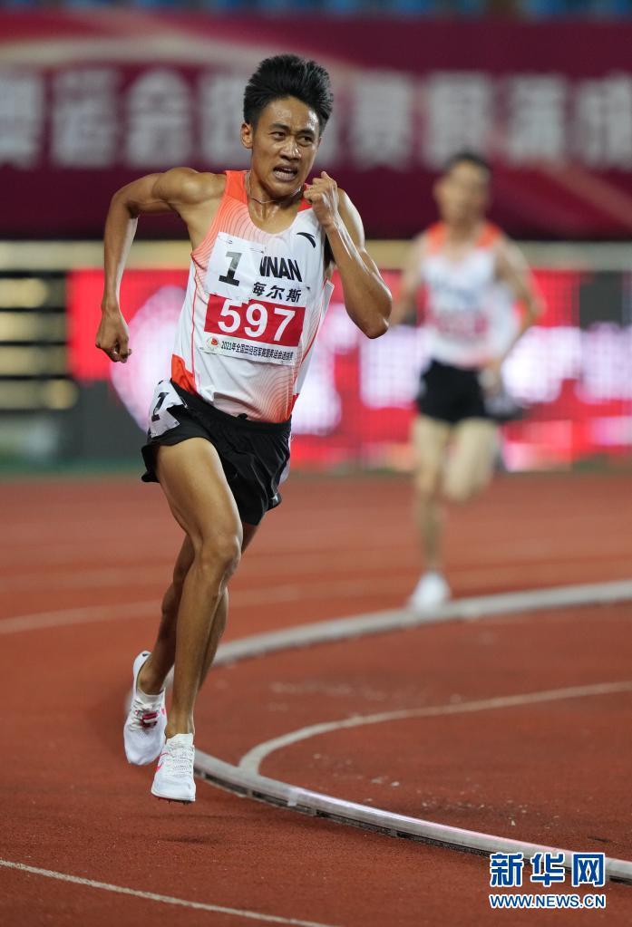 全国冠军赛：宗庆华获男子5000米冠军