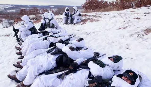 地为床天为被,军人的“睡功”你服不服?