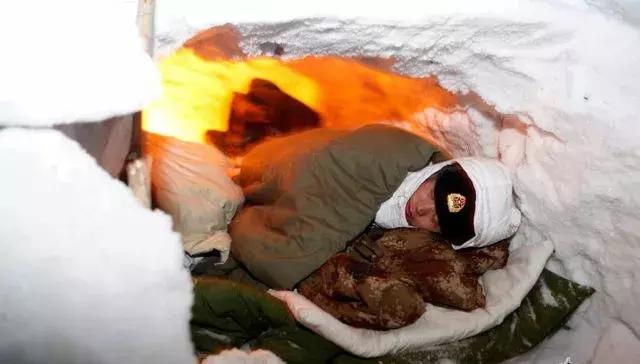 地为床天为被,军人的“睡功”你服不服?