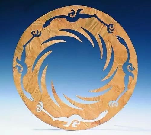 ▲被公布为中国文化遗产标志的商周太阳神鸟