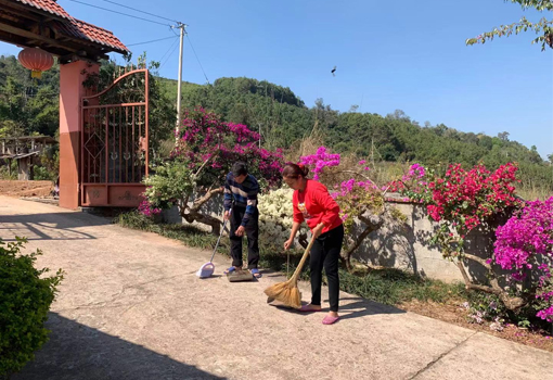 最美健康家庭倡导环保低碳生活方式共建美好绿色家园