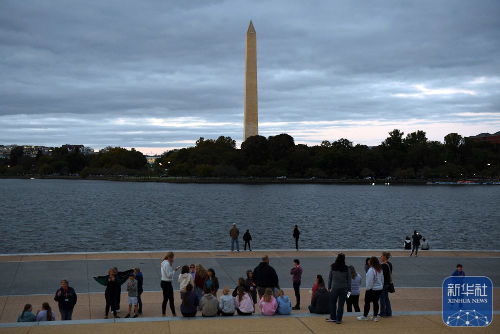 美联邦政府“停摆”进入第三周